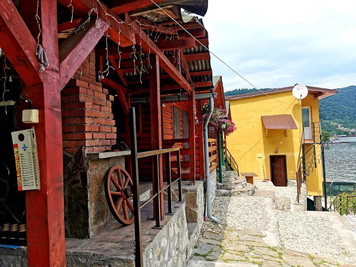 Вилла Casa Beasarah. Дубова Экстерьер фото