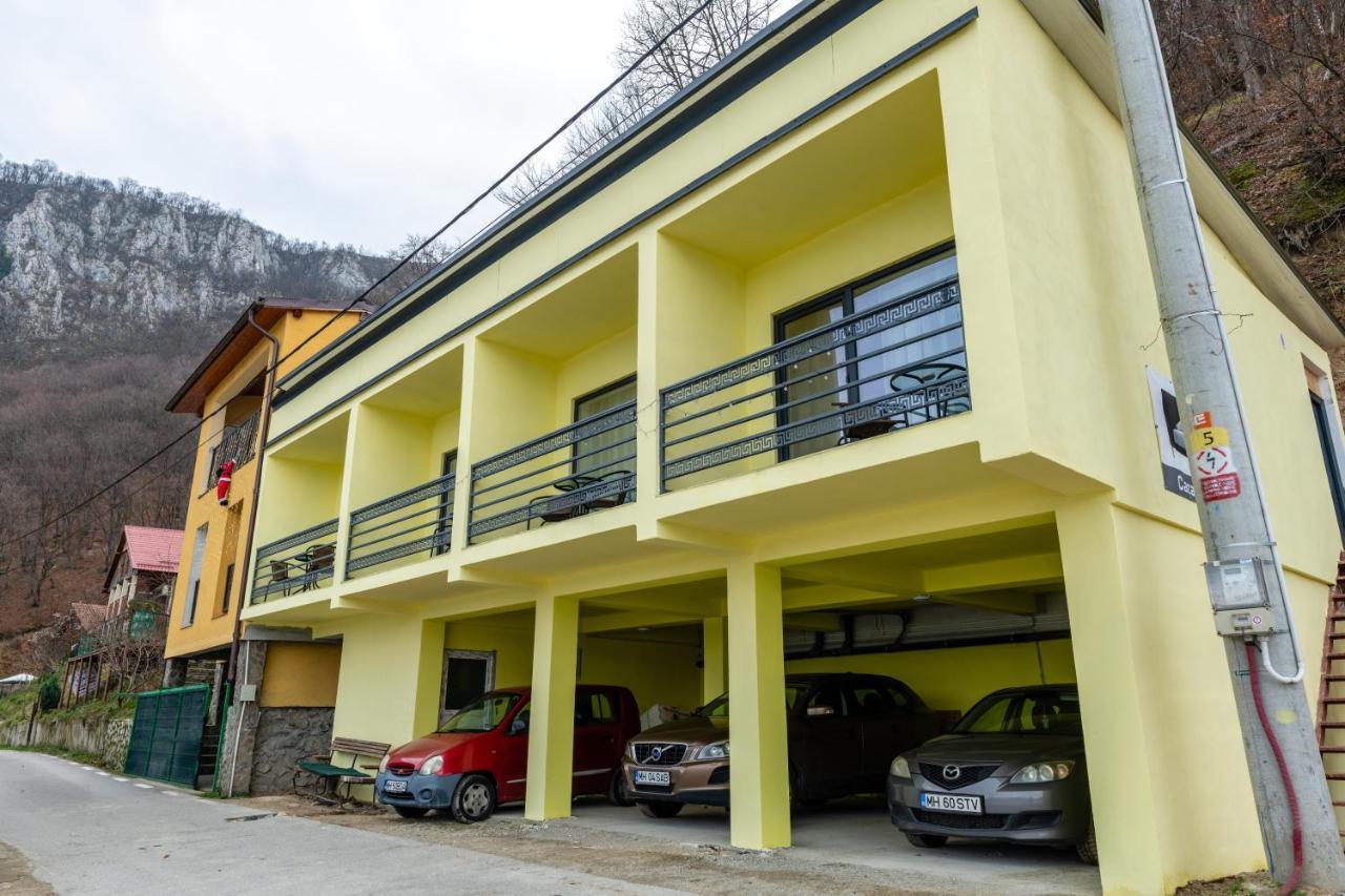 Вилла Casa Beasarah. Дубова Экстерьер фото